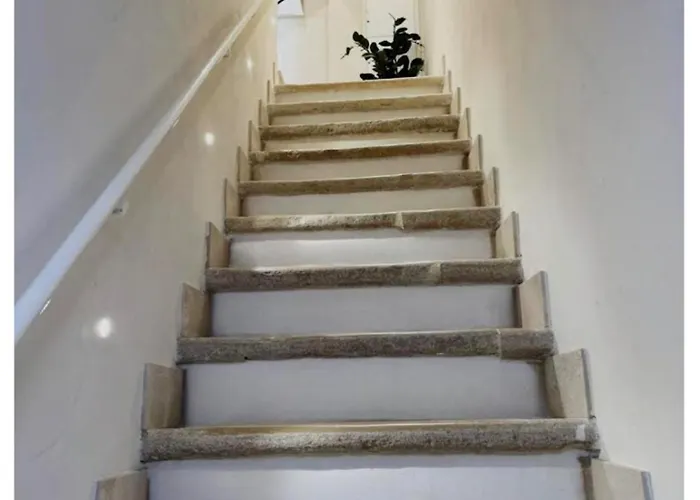 Al Borgo Antico 住宿加早餐酒店 *